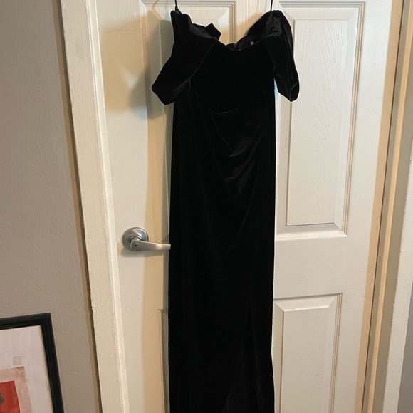 Black Evening Dress - Picture 3 of 6